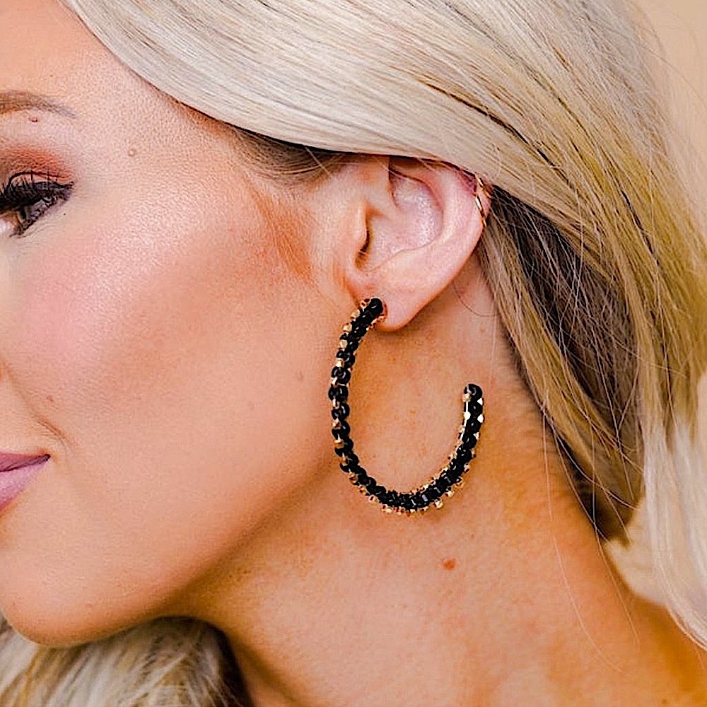 🆕🌿🖤MESTIERE: BLACK and Gold Seed Bead “C” Hoops